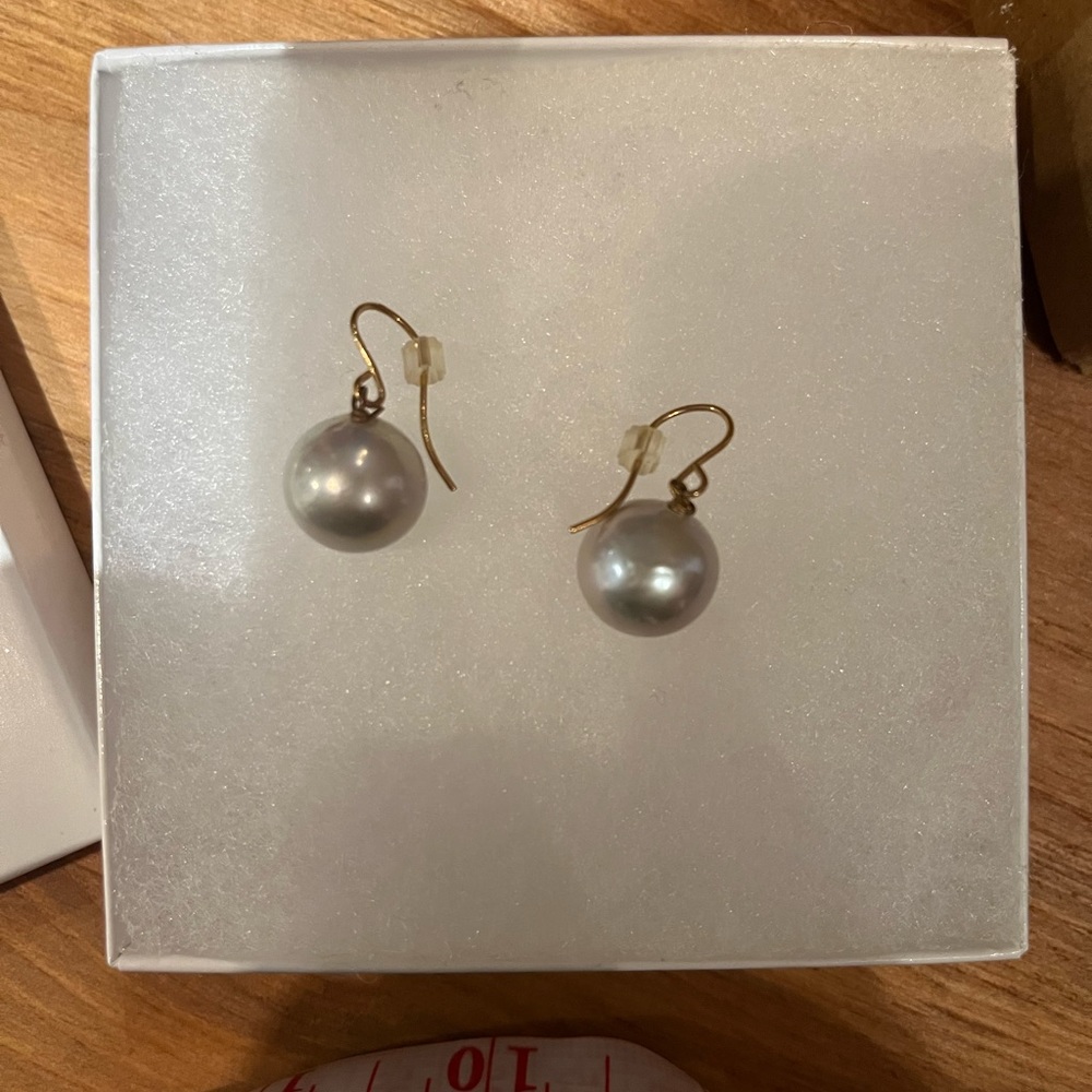 Fresh Water Pearls - perfect condition